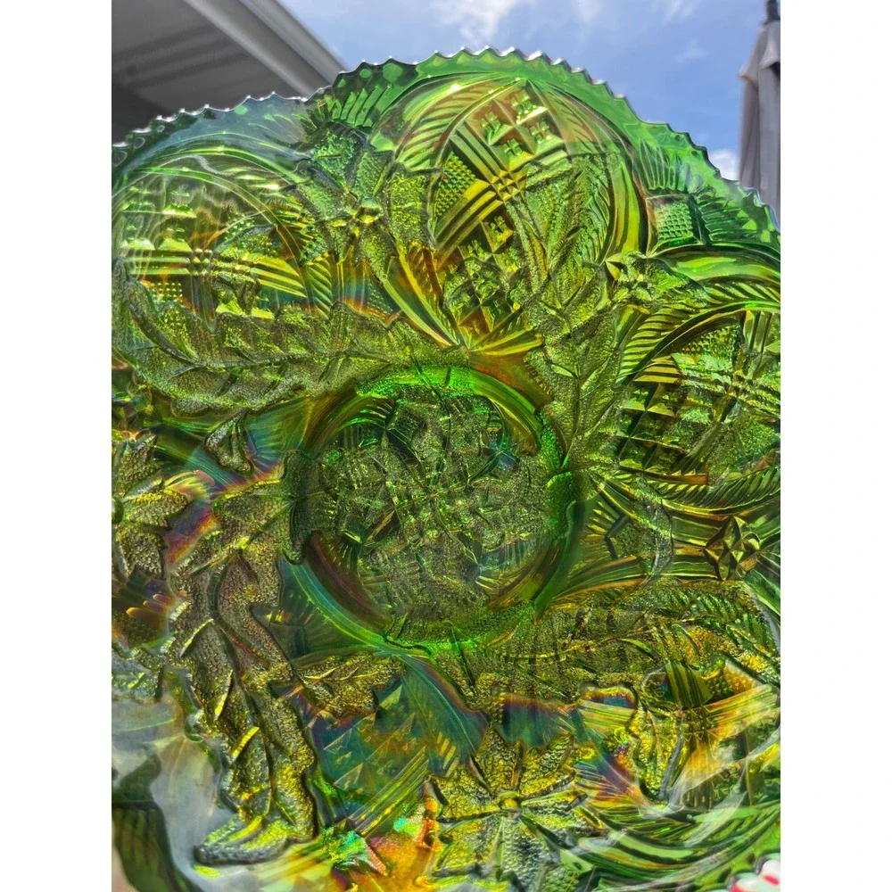 Millersburg Radium‎ Green Whirling Leaves Carnival Glass Ruffle Bowl 9